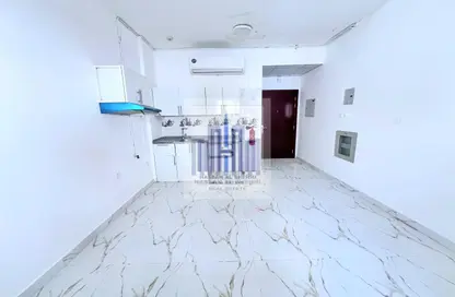 Apartment - Studio - 1 Bathroom for rent in Fire Station Road - Muwaileh - Sharjah