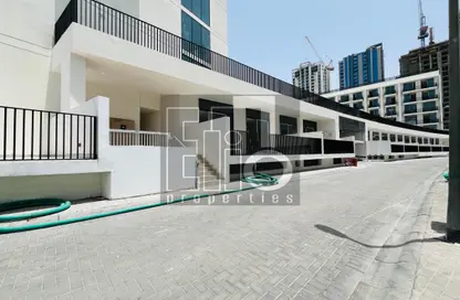 Apartment - 1 Bedroom - 2 Bathrooms for sale in Binghatti Aurora - Jumeirah Village Circle - Dubai