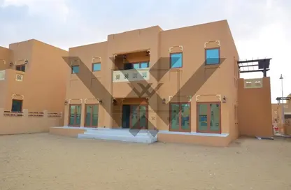 فيلا - 5 غرف نوم - 6 حمامات للايجار في فيلات طراز دبي - القرية الشمالية - الفرجان - دبي