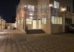 Villa - 4 bedrooms - 5 bathrooms for rent in Shakhbout City - Abu Dhabi