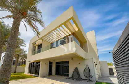 Villa - 5 Bedrooms - 6 Bathrooms for sale in West Yas - Yas Island - Abu Dhabi