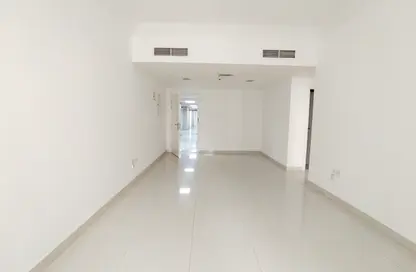 Apartment - 2 Bedrooms - 2 Bathrooms for rent in Pearl Tower - Al Khan - Sharjah