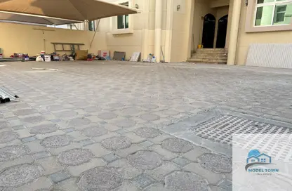 Villa - 4 Bedrooms - 6 Bathrooms for rent in Khalifa City A - Khalifa City - Abu Dhabi