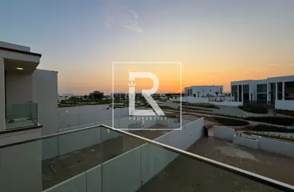 تاون هاوس - 2 غرف نوم - 3 حمامات للبيع في سوق الجبيل - جزيرة الجبيل - أبوظبي