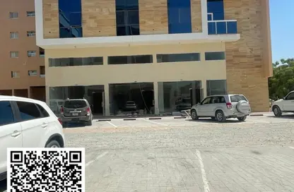 عمارة بالكامل - استوديو - 8 حمامات للبيع في الجرف الصناعية 2 - الجرف الصناعية - عجمان