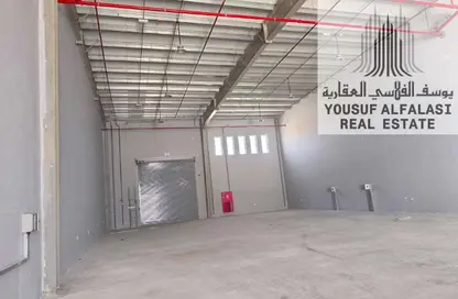 مستودع - استوديو - 1 حمام للايجار في أم درع - أم القيوين