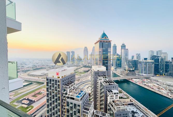 Step inside the incredible homes of the world's billionaires