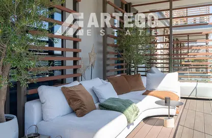 Apartment - 2 Bedrooms - 3 Bathrooms for sale in Building 19 - CityWalk Residential - City Walk - Dubai