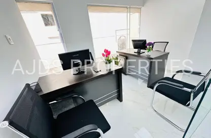 Office Space - Studio - 1 Bathroom for rent in Reem Residency - Al Karama - Dubai