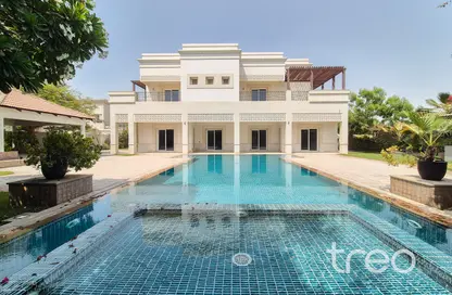 Villa - 5 Bedrooms - 7 Bathrooms for rent in Sector E - Emirates Hills - Dubai