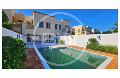 فيلا - 2 غرف نوم - 3 حمامات للايجار في الينابيع 10 - الينابيع - دبي