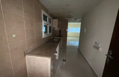Apartment - Studio - 1 Bathroom for rent in Tiger Building Al Qadesia - Al Nahda - Sharjah Apartment - Studio - 1 Bathroom for rent in Tiger Building Al Qadesia - Al Nahda - Sharjah
