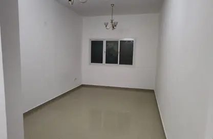 شقة - غرفة نوم - 1 حمام للايجار في الفجيرة وسط المدينة - الفجيرة شقة - غرفة نوم - 1 حمام للايجار في الفجيرة وسط المدينة - الفجيرة