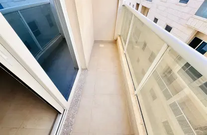 Apartment - 2 Bedrooms - 2 Bathrooms for rent in Muwaileh 29 Building - Muwaileh - Sharjah