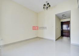 صورةغرفة فارغة لـ: شقة - 1 غرفة نوم - 2 حمامات للكراء في احمد العبدالله وقف بنايه ٢ - البدع - دبي, صورة 1