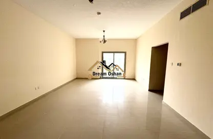 Apartment - 2 Bedrooms - 3 Bathrooms for rent in Al Khair Building - Dubai Silicon Oasis - Dubai