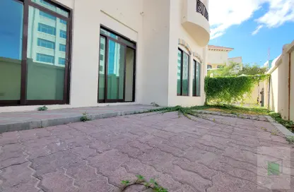 Villa - 4 Bedrooms - 6 Bathrooms for rent in Khalidiya Village - Al Khalidiya - Abu Dhabi