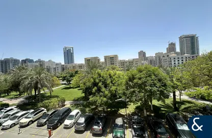 Apartment - 2 Bedrooms - 2 Bathrooms for rent in Al Nakheel 4 - Al Nakheel - Greens - Dubai