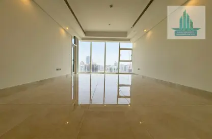 شقة - 2 غرف نوم - 4 حمامات للايجار في كورنيش الخالدية - الخالدية - أبوظبي