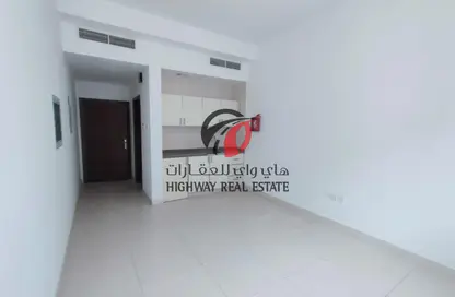 Apartment - Studio - 1 Bathroom for rent in Hor Al Anz - Deira - Dubai