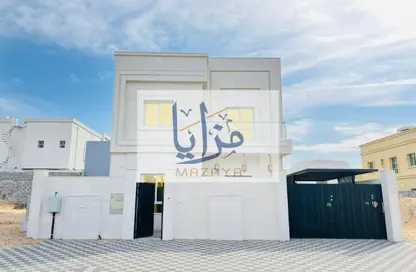 Villa - 5 Bedrooms - 7 Bathrooms for sale in Al Yasmeen 1 - Al Yasmeen - Ajman