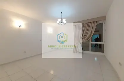 Empty Room image for: Apartment - 3 Bedrooms - 4 Bathrooms for rent in Hadbat Al Zafranah - Muroor Area - Abu Dhabi, Image 1