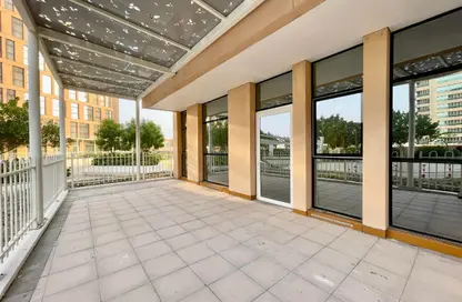 Apartment - 3 Bedrooms - 4 Bathrooms for rent in United Square - Al Khalidiya - Abu Dhabi