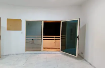 Apartment - Studio - 1 Bathroom for rent in Falaknaz Building 2 - Al Hamriya - Bur Dubai - Dubai