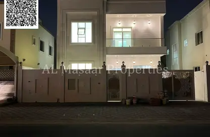 Villa - 3 Bedrooms - 5 Bathrooms for sale in Al Yasmeen 1 - Al Yasmeen - Ajman