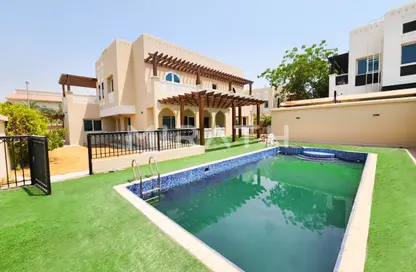 Villa - 5 Bedrooms - 5 Bathrooms for rent in Jumeirah 1 Villas - Jumeirah 1 - Jumeirah - Dubai