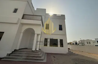 فيلا - استوديو - 4 حمامات للايجار في حدائق الإمارات 1 - القوز - دبي