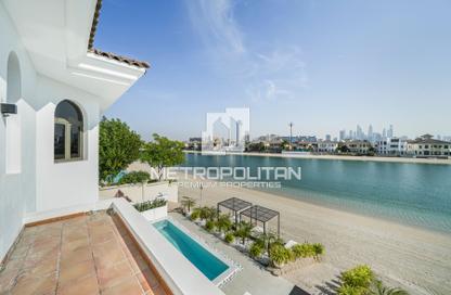Villa - 5 Bedrooms - 6 Bathrooms for sale in Garden Homes Frond L - Garden Homes - Palm Jumeirah - Dubai