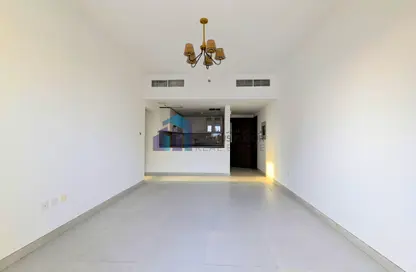 Apartment - 2 Bedrooms - 3 Bathrooms for rent in Al Mamzar Building - Al Mamzar - Deira - Dubai