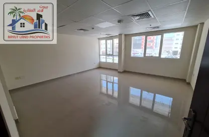 Apartment - Studio - 1 Bathroom for rent in Muweileh Community - Muwaileh Commercial - Sharjah