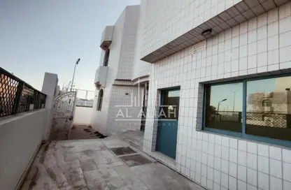Terrace image for: Villa - 4 Bedrooms - 5 Bathrooms for rent in Al Karamah - Abu Dhabi, Image 1
