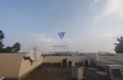 فيلا - 5 غرف نوم - 5 حمامات للايجار في مجمع القرم - القرم - أبوظبي