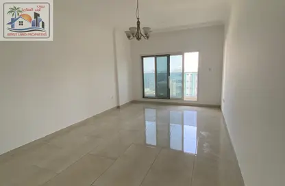 Apartment - 2 Bedrooms - 2 Bathrooms for rent in Jamal Abdul Nasser Street - Al Majaz - Sharjah