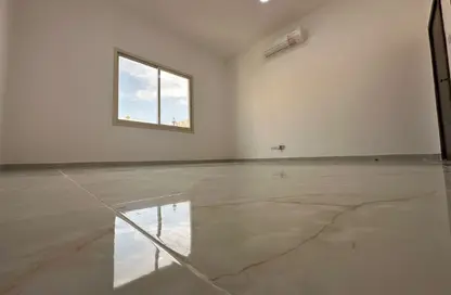 Apartment - Studio - 1 Bathroom for rent in Al Mushrif - Abu Dhabi