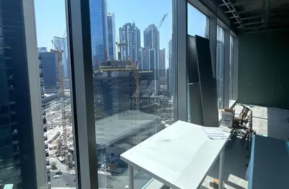 Office Space - Studio for sale in The Binary Tower - Business Bay - Dubai