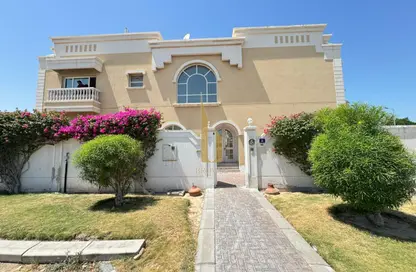 Villa - 5 Bedrooms - 5 Bathrooms for rent in Umm Suqeim 2 Villas - Umm Suqeim 2 - Umm Suqeim - Dubai