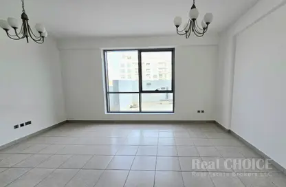 شقة - غرفة نوم - 2 حمامات للايجار في مساكن الرقابات ١ - المرقبات - ديرة - دبي