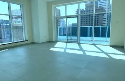 Apartment - 2 Bedrooms - 3 Bathrooms for rent in Marina Arcade Tower - Dubai Marina - Dubai