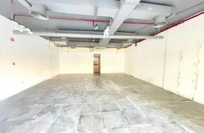 متجر - استوديو - 1 حمام للايجار في الزاهية - تجارية مويلح - الشارقة متجر - استوديو - 1 حمام للايجار في الزاهية - تجارية مويلح - الشارقة