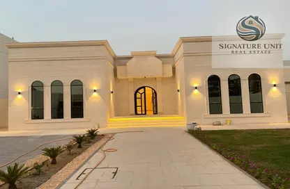 Villa - 5 Bedrooms - 7 Bathrooms for rent in Al Barsha South 2 - Al Barsha South - Al Barsha - Dubai