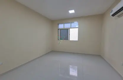 Apartment - 2 Bedrooms - 2 Bathrooms for rent in Civic Center - Al Jimi - Al Ain