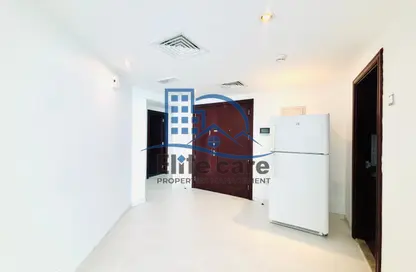 Apartment - 3 Bedrooms - 4 Bathrooms for rent in Bel Ghailam Tower - Corniche Road - Abu Dhabi