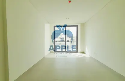 شقة - 2 غرف نوم - 3 حمامات للايجار في الجادة - الشارقة