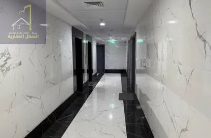 عمارة بالكامل - استوديو - 8 حمامات للبيع في كورنيش الخان - الخان - الشارقة