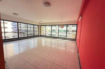 Apartment - 3 Bedrooms - 2 Bathrooms for rent in Golden Sands 1 - Mankhool - Bur Dubai - Dubai Apartment - 3 Bedrooms - 2 Bathrooms for rent in Golden Sands 1 - Mankhool - Bur Dubai - Dubai