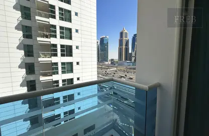 Outdoor Building image for: Apartment - 2 Bedrooms - 2 Bathrooms for rent in Cascades Tower - Dubai Marina - Dubai, Image 1